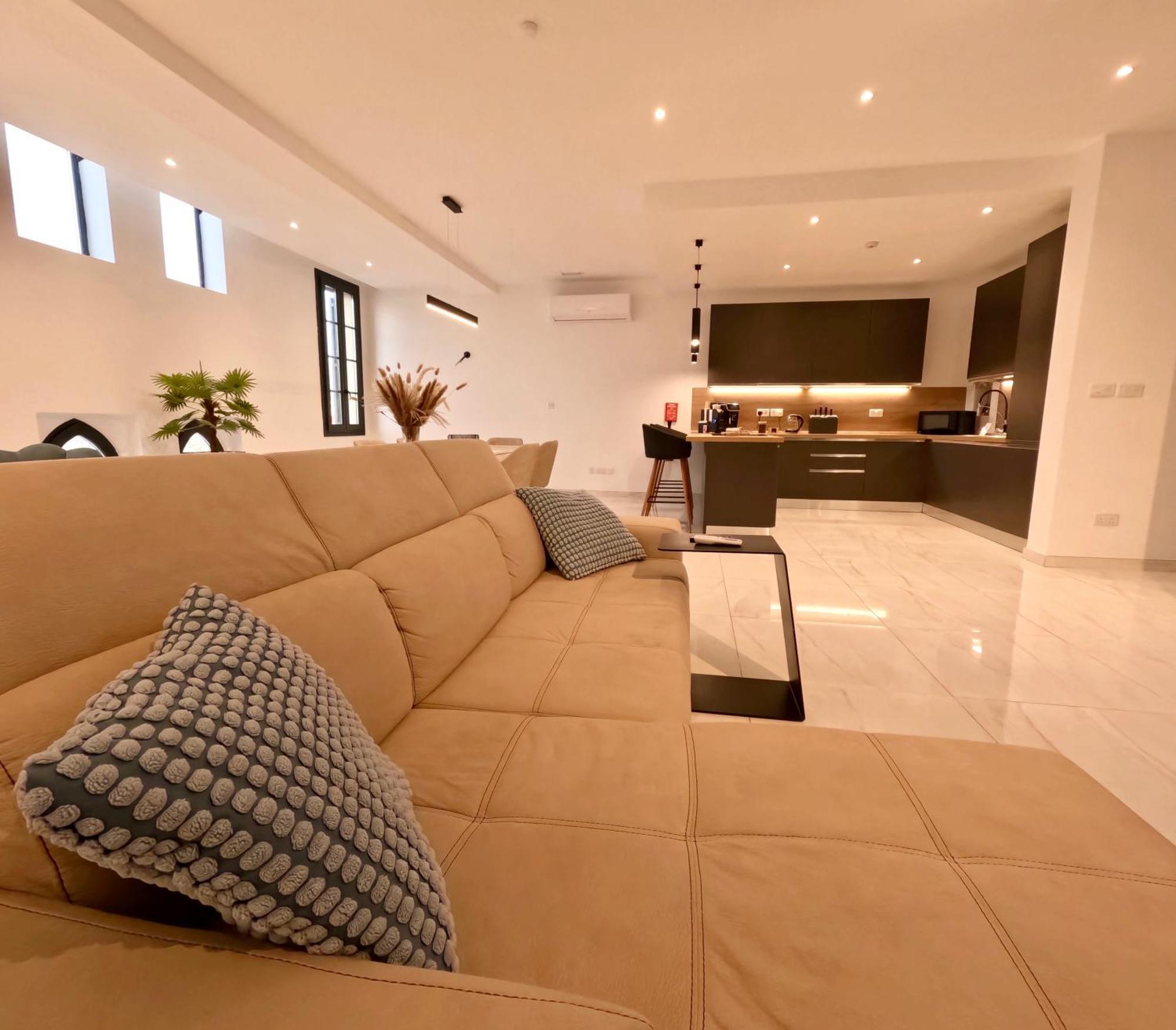 Modern Apartment In St Julian'S Malta, With Breathtaking Views Of Spinola Bay Saint Julian's Exterior photo